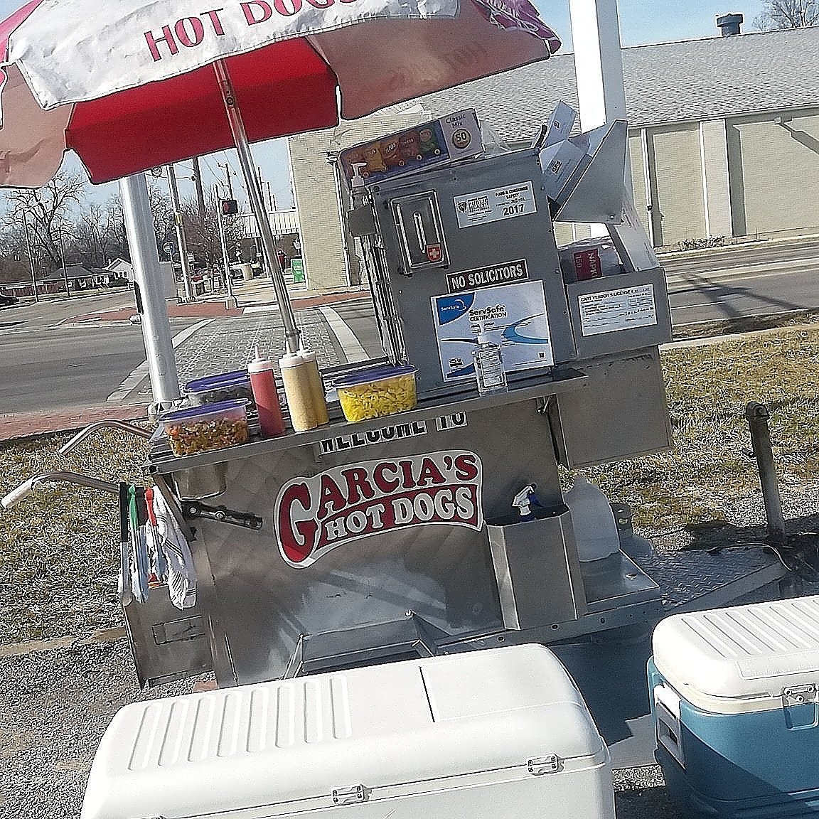 Good morning friends Garcia's Hot Dogs open today from 10:30am to 7:00pm 16and Emerson