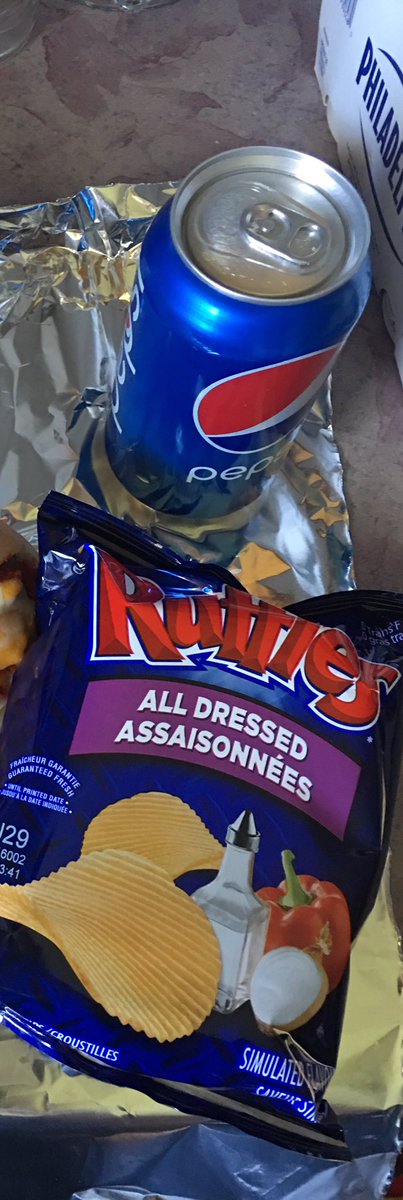 martha_sock's tweet photo. 12"Meatball subs sale/ made w ROFM hm buns,smothered in mrbl cheese, baked in oven. Comes with chip &amp; pop. 10$ Free delivery start 11:30 https://t.co/uqFF4SFNUK