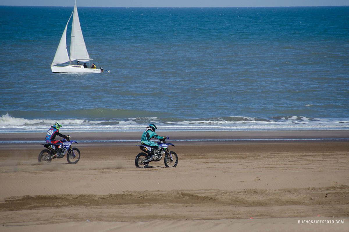 Reviví en fotografías lo que fue el EnduroPale Argentina en <a href="/necocheagovar/">Municipio de Necochea</a> goo.gl/Zg9KAd #Motocross #Quad #Playa #BuenosAires