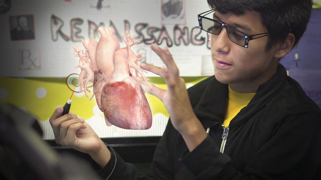 edutopia's tweet photo. Entertainment or education? The exciting potential of virtual reality in the classroom: https://t.co/xVGyljxkNj #edtech #vr via @HKorbey https://t.co/uvKW0gWyzj