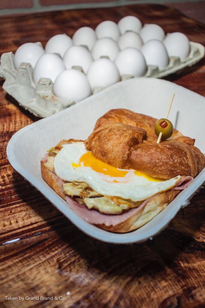 Healthynfreshc's tweet photo. Breakfast sandwich!!!! @813magazine @TheTampaCC @ThatsSoTampa @Postmates @S_TAMPAChamber @tasty https://t.co/KEFonvGcIr