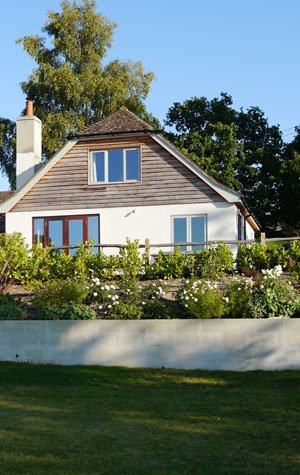 aroundaboutbrit's tweet photo. This newly refurbished #holidaycottage offers #outstandingviews across the #countryside to the #SouthDowns. https://t.co/C38dBUuhQD #Holiday https://t.co/Po5HO9qQBx