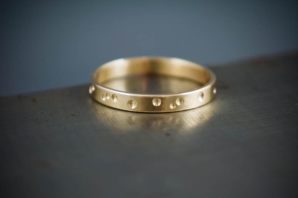 v2designworks's tweet photo. Mens 14k Gold Ring Band, Brushed 14k Recycled Gold Ring https://t.co/VlJVlgOuLv #escapeaverage #MensWeddingBand https://t.co/9TY779cGmh