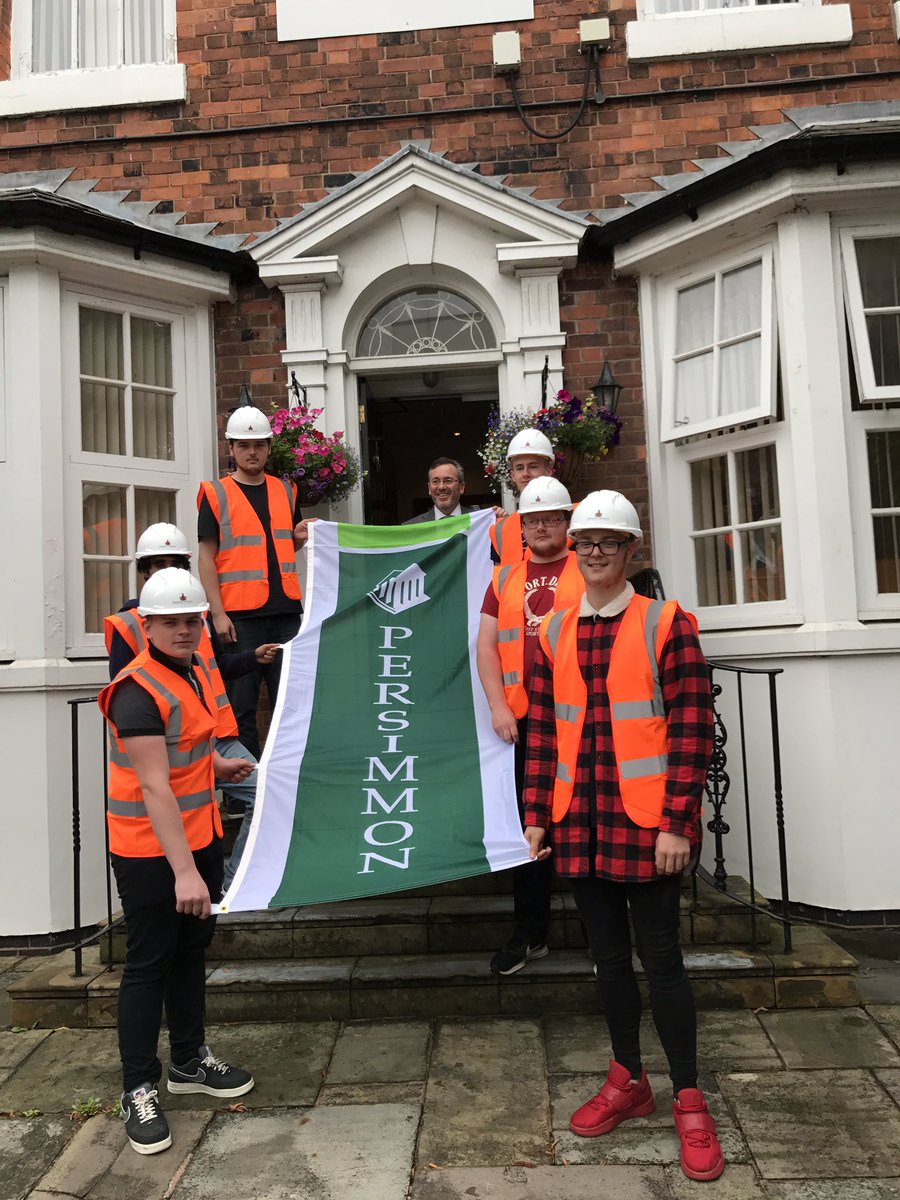 A fantastic morning <a href="/PersimmonHomes/">persimmonhomes</a>
6 of our lads from <a href="/WCBrickwork/">Brickwork Department</a> @warringtoncoll will start their apprenticeships thanks to @markacook17