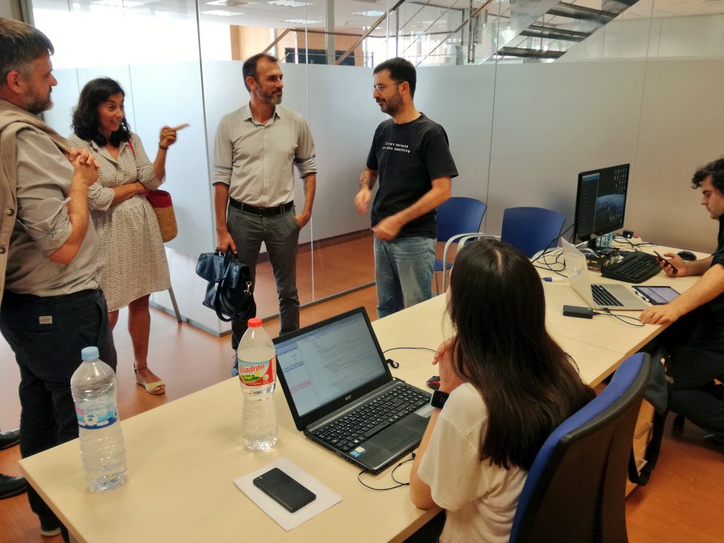 Vicepres_GOIB's tweet photo. @bielbarcelo @carmecrespo @PonsPep @PereFusterNadal @iBalears @IBITorg @CristobalMP @Infotelecom @M01_Sistema @TaoVisual @BinaryMenorca @e_Sorenoid @cloudhotelier @vooneo @AjAlaior @susanamora2015 @ConsellMenorca Més info: El #CentreBit #Menorca arriba al 80% d’ocupació d’empreses en el seu primer any d’activitat https://t.co/o13jywK52p #Innovació https://t.co/ASQV1Zahpd