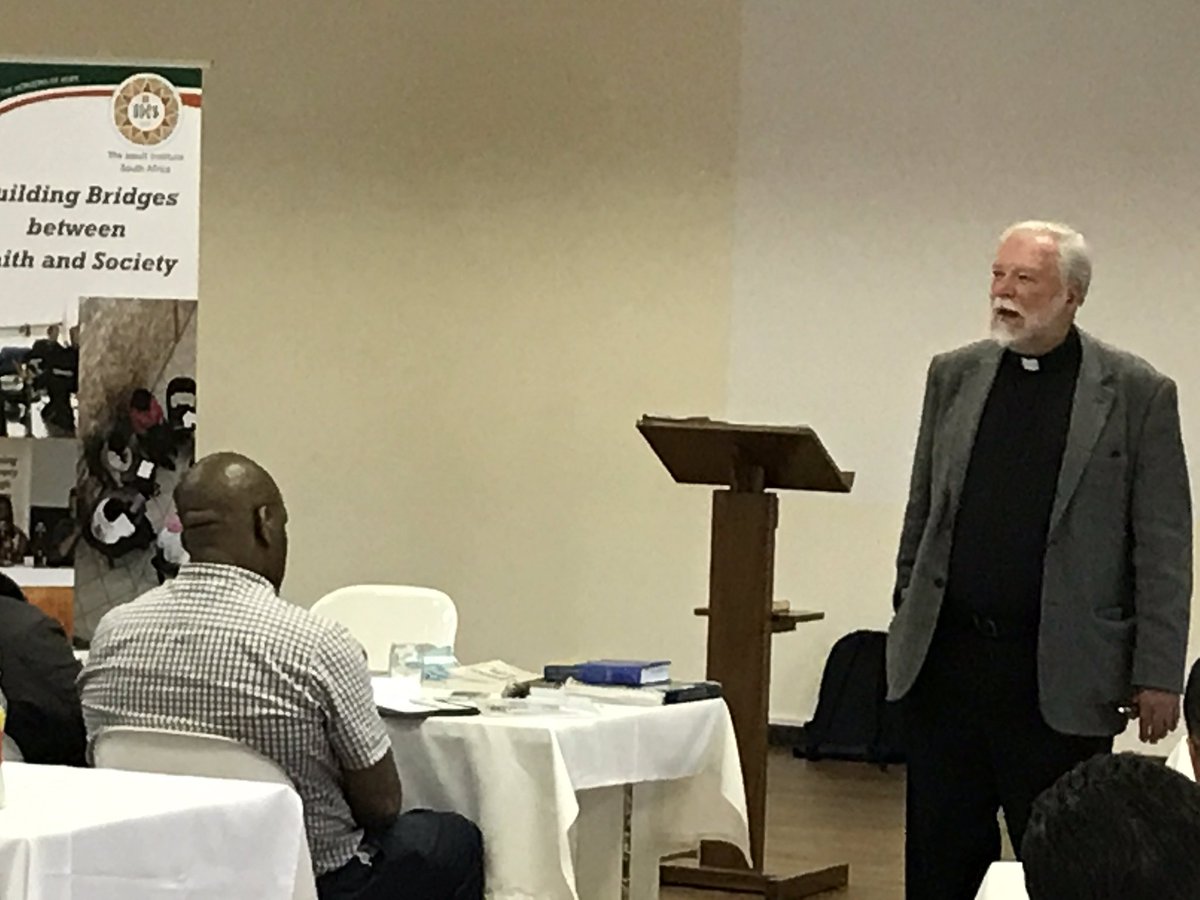 rpollittsj's tweet photo. "True gratitude leads us to want to reach out, serve others" says Fr Thomas Weston SJ #WLT2017 in Durban @TomWestonSJ @JesuitInstitute https://t.co/wPfS75oV8d