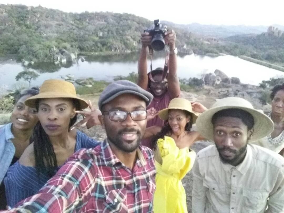 SuQEA_FH's tweet photo. Moments that deserve a selfie nyana @amaguguheritage @kgosinyathi
#weavingthroughdesign
#empoweringwomen
#beautifulscenery
#mua
#SuQea https://t.co/TvGzhTarHm