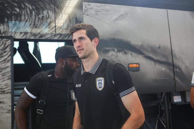 View image on Twitter