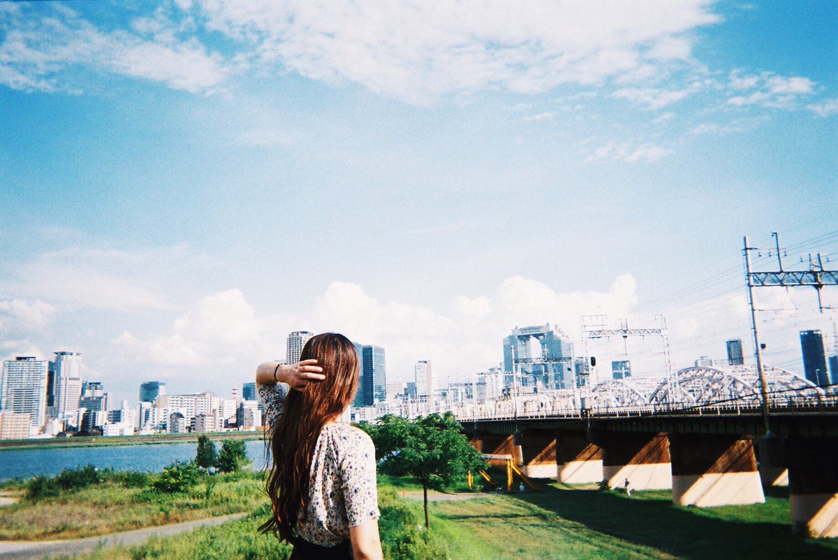 Shinya Takahashi 写ルンです はiso1600のしか使ってなくて更に昼間でもフラッシュ炊きます ま フラッシュ炊くのは癖みたいなもんだけど それによってたまにええ写真が撮れちゃったりするんで スナップ好きの自分としてはポッケに忍ばせるにはちょうど Shinya Takahashi 写ルンです はiso1600のしか使ってなくて更に昼間でもフラッシュ炊きます ま フラッシュ炊くのは癖みたいなもんだけど それによってたまにええ写真が撮れちゃったりするんで スナップ好きの自分としてはポッケに忍ばせるにはちょうど