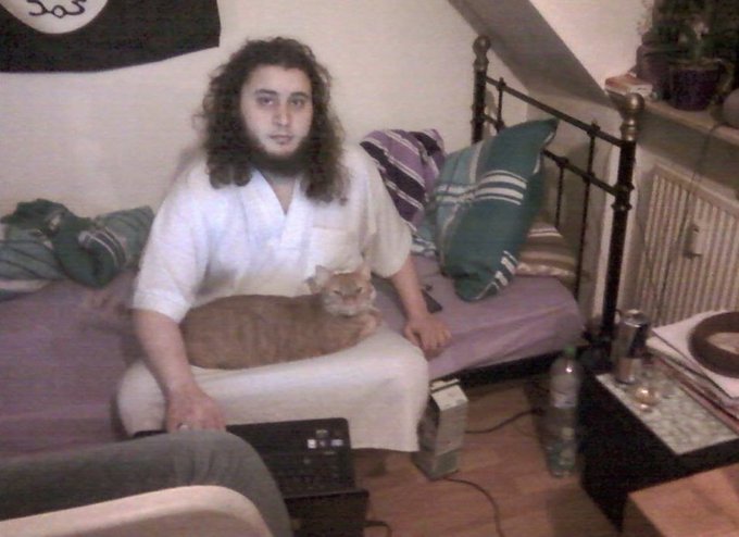 View image on Twitter