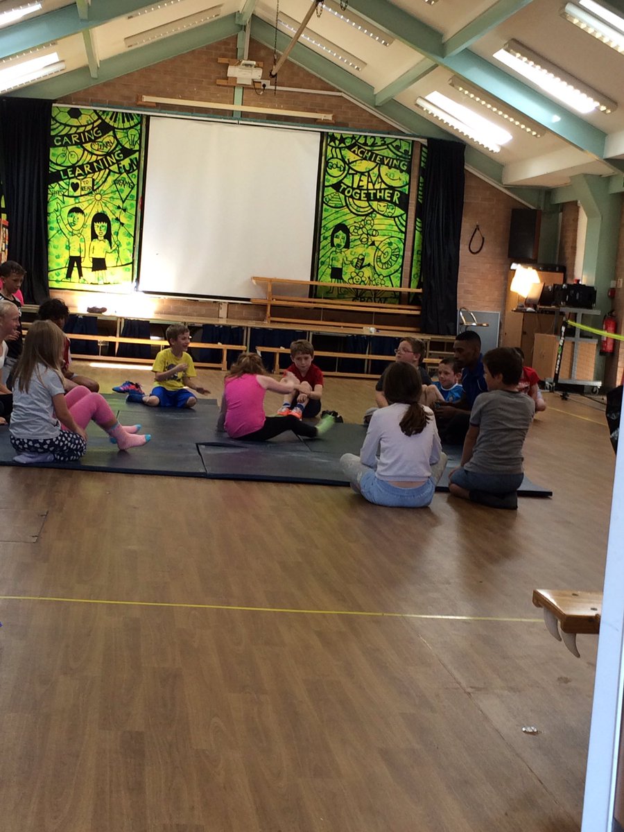 CEPD_Cheshire's tweet photo. Bit of breakdance with Leon this afternoon ππΌ #breakdance #cepdcamp https://t.co/8sYIL9O8LW