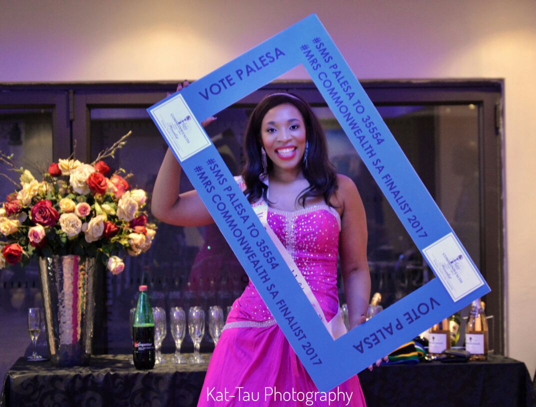 palesa_phiri1's tweet photo. Kindly support my Journey. Sms Palesa to 35554.
#MrsCommonwealthSA
#ZeeWorld
#PinkDrive
#stagelinespain
#27redstagelinesa
#TransformHERS https://t.co/YHdqgvAvZ6