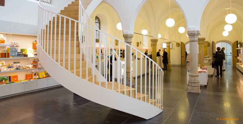 EeStairsUK's tweet photo. In public buildings the challenge is to create safe, captivating designs utilising a range of materials. More here: https://t.co/1eTPvNCssv https://t.co/IUdo7TrtaD