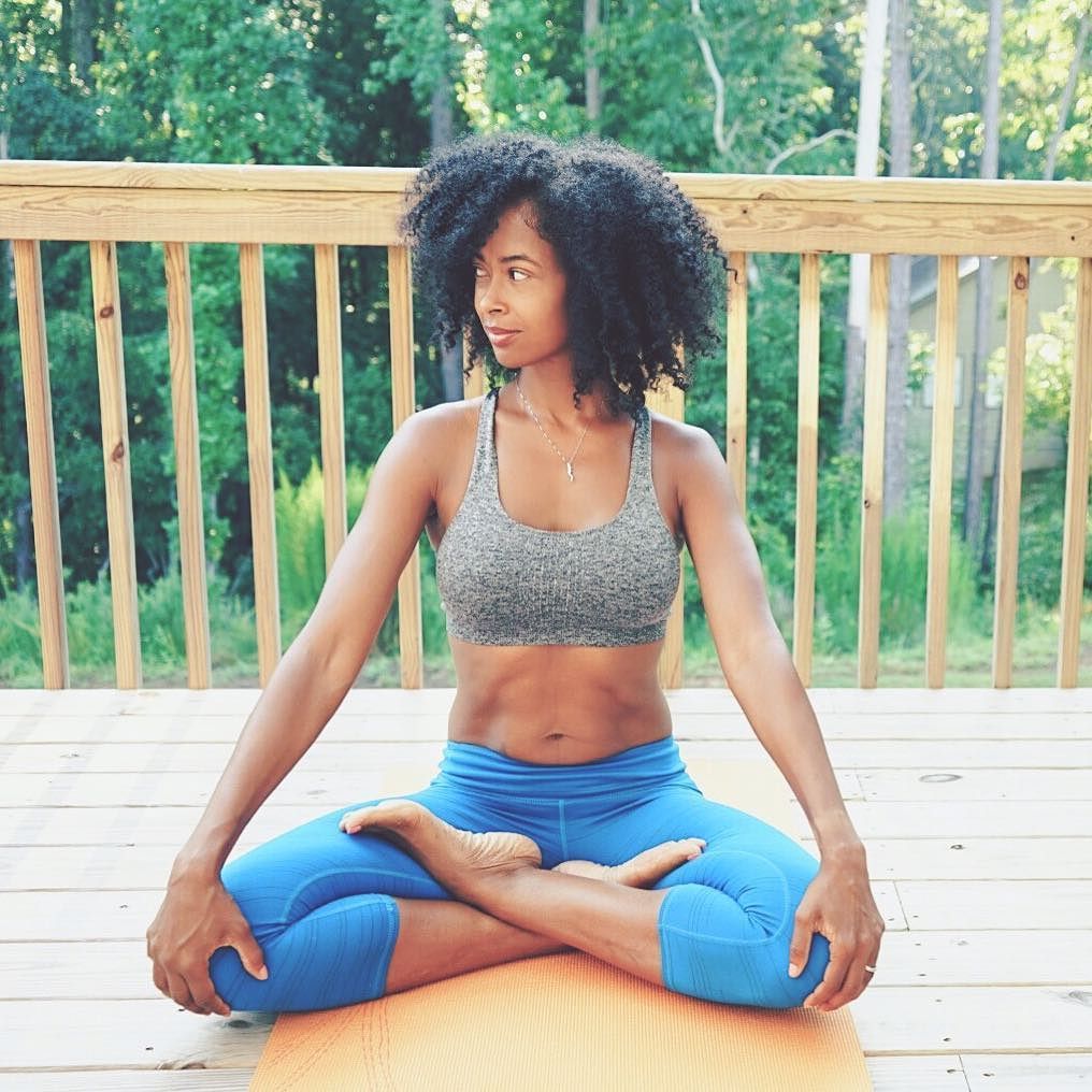 the_nik_g's tweet photo. Because outside #yoga is life. .
.
.#fitlife #outsideyoga #fitmom #naturalhair #yogi #yogisofig #yogisofcolor #lot… https://t.co/nX3hPynyjz https://t.co/jVafBpWHd4