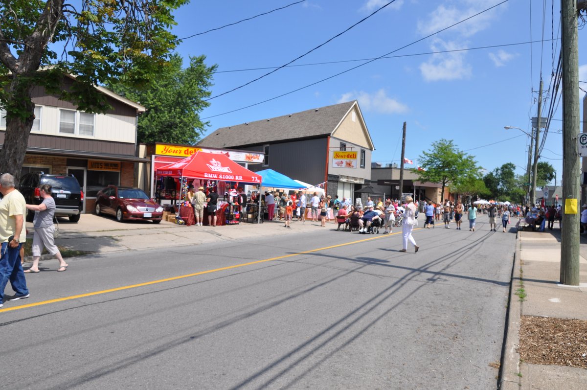 FacerDistrict's tweet photo. The Facer Street European Festival returns Monday, Aug. 7, from noon to 9 p.m. See you there?  https://t.co/RBaj3EH7me https://t.co/JTTQQRddzU