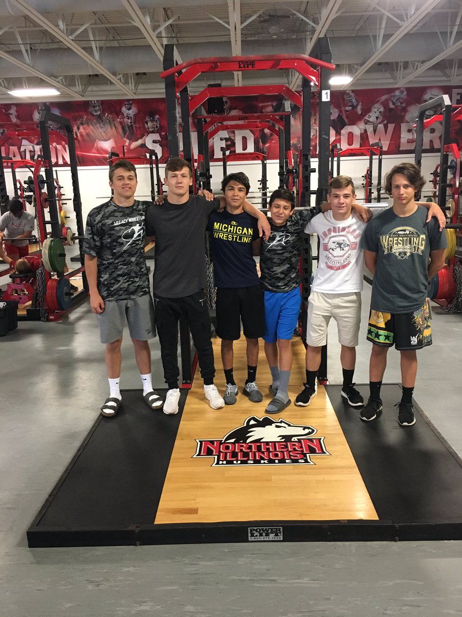 LegacyMI_Wrestl's tweet photo. Day 2. #NIU #magicwaters https://t.co/SQvWdU7aOD