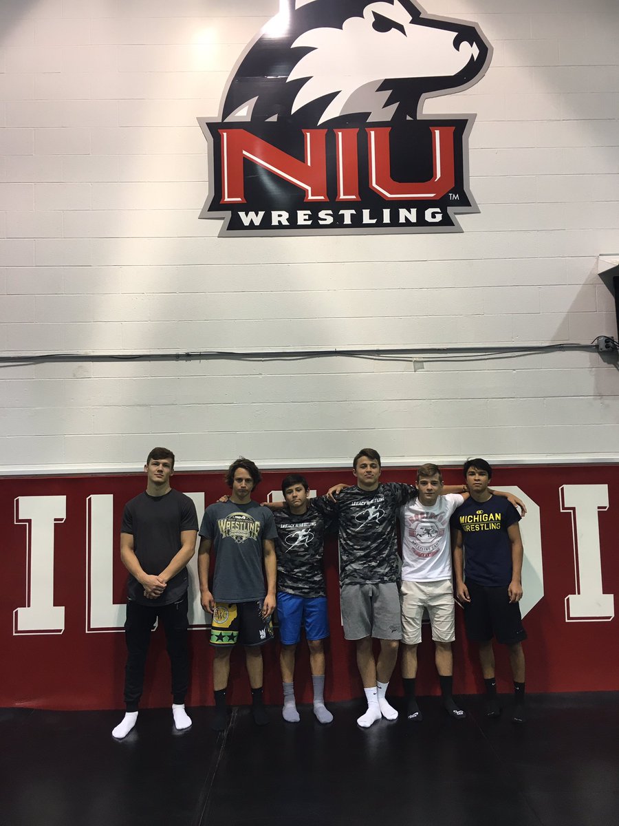LegacyMI_Wrestl's tweet photo. Day 2. #NIU #magicwaters https://t.co/SQvWdU7aOD