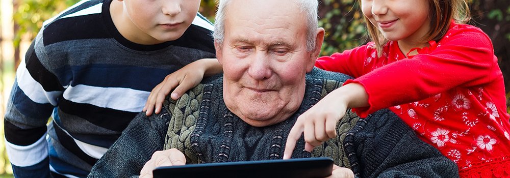 Nacka_kommun's tweet photo. Ny teknik ska öka tryggheten för Nackas äldre. Avtalet, som skrivs med Tieto, är det första i sitt slag i Sverige:
https://t.co/nETzp40wCm https://t.co/SLBF0uhTE2
