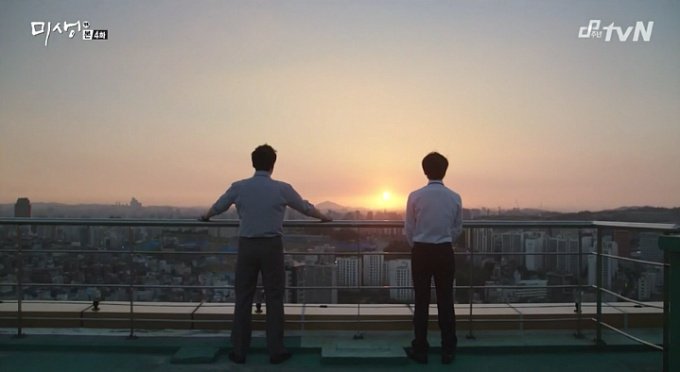 ゆか ミセン の総合商社は圧倒的男社会だけど その女性版が実は 宮廷女官 チャングムの誓い なのでは 古くさい時代劇だと思いこんで敬遠しているなら勿体ない 特に前半は プロとは プレゼンテーションとは が王の食事を作る女官たちを通して描か