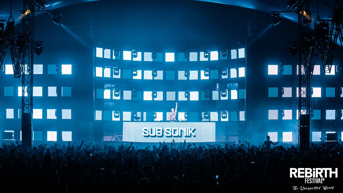 Great atmosphere during <a href="/SubSonikMedia/">Sub Sonik</a>'s set at the REBELLiON stage during REBiRTH 2017 ✊