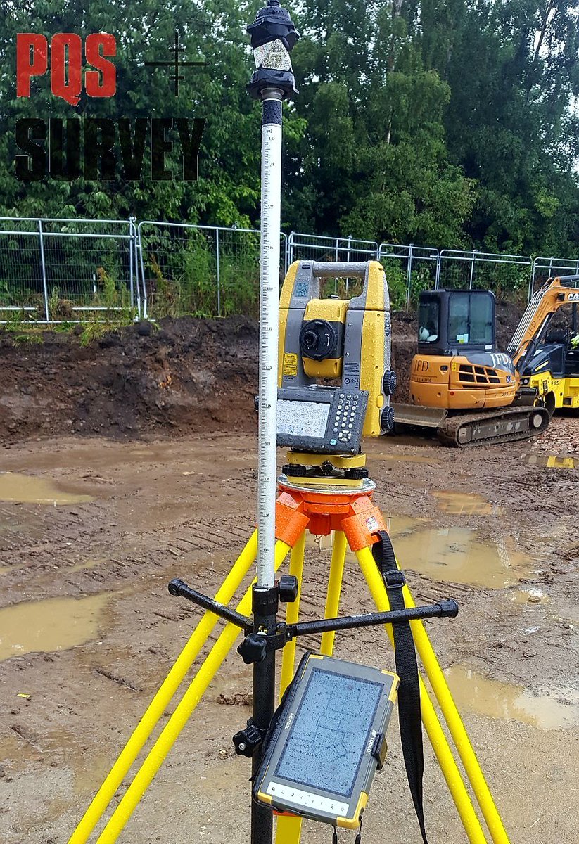 PQSSurvey's tweet image. PQS Tech setting out in the ever changing British weather ☔ there's no stopping the @TopconPID GT &amp;amp; FC5000 ! 😎#survey #rain   #Construction