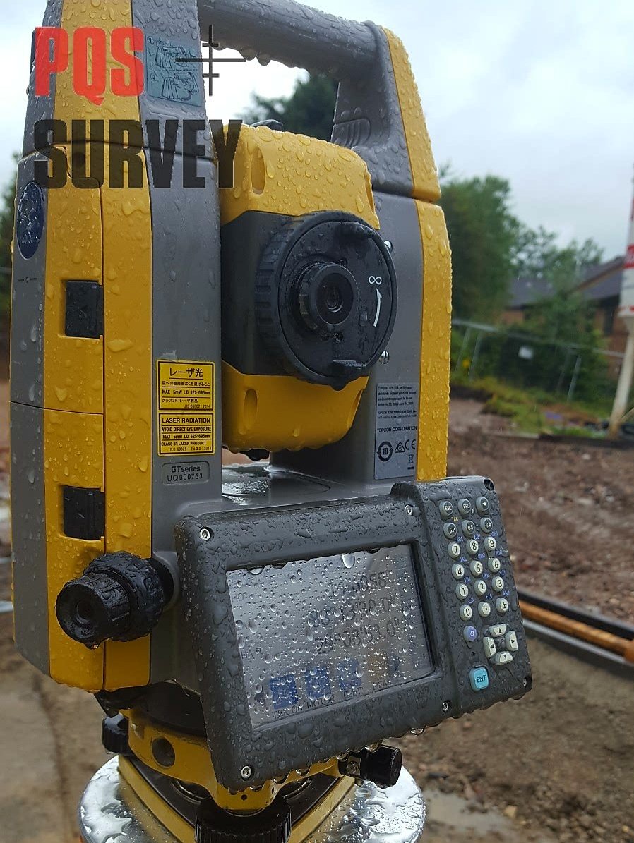PQSSurvey's tweet image. PQS Tech setting out in the ever changing British weather ☔ there's no stopping the @TopconPID GT &amp;amp; FC5000 ! 😎#survey #rain   #Construction