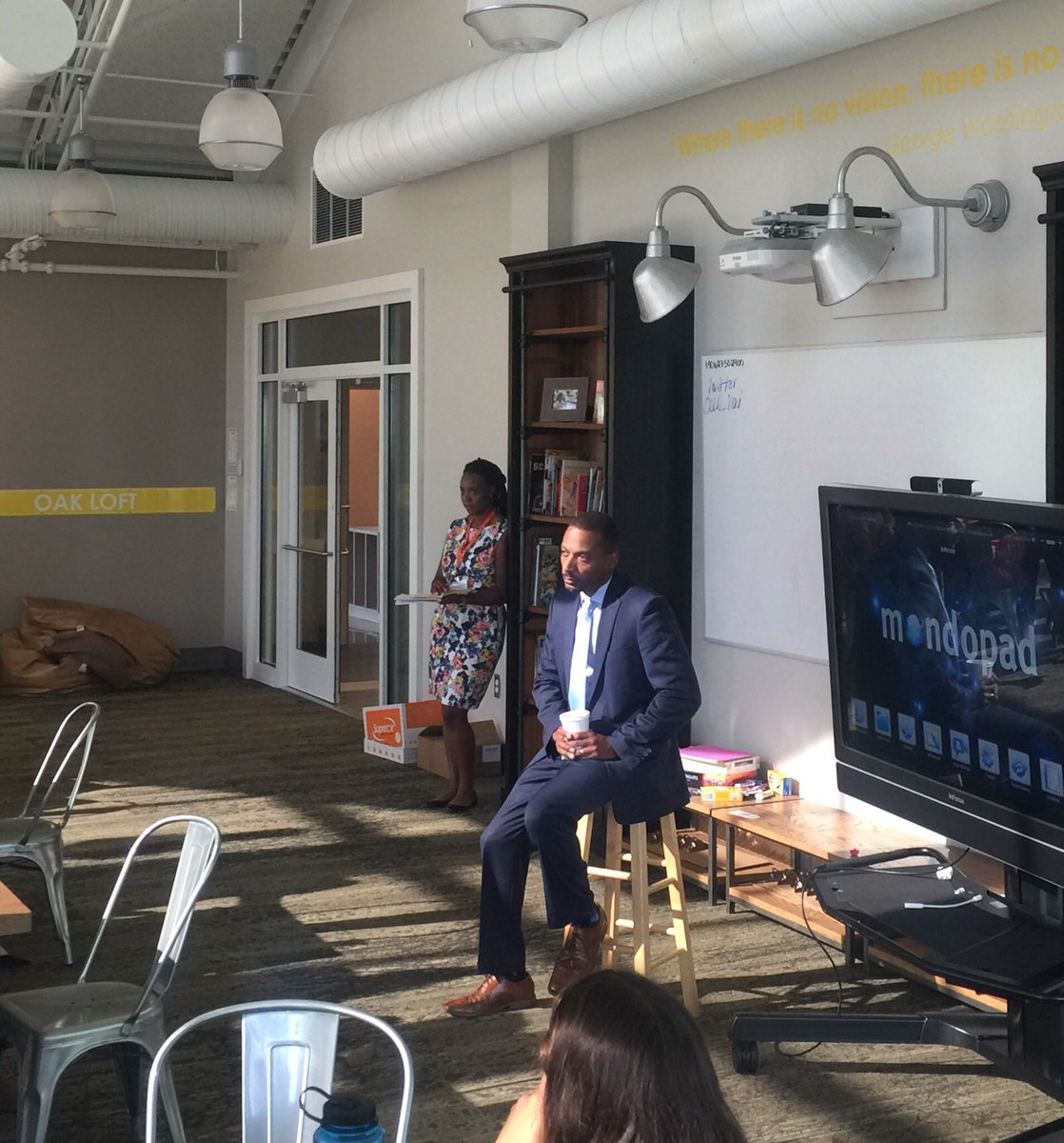 COLA_lead's tweet image. Thank you Commissioner Kevin Boyce, for talking with us this morning and sharing your story. #COLA2017 #COLAPOP