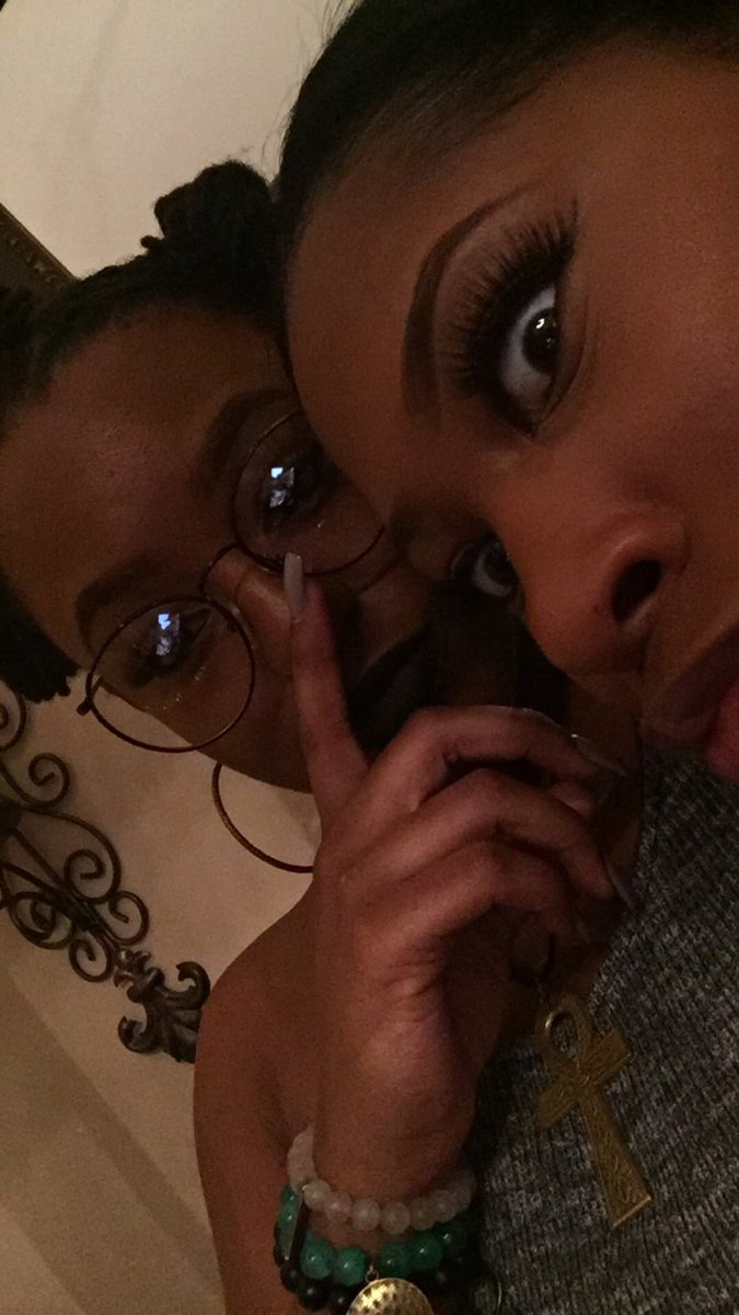 aTribeCalled_KC's tweet photo. Y'all when I say I love this girl๐๐๐ #BF #DatsBae #BdayNextWeek #IssaLit @ChicGeekk https://t.co/21obXSjvCR