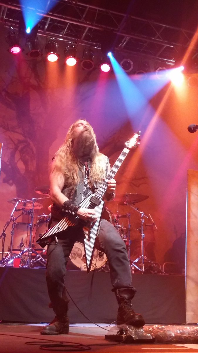 SDMF4LIFE's tweet photo. @nearly_departed @WyldeHellKat @tessquiroga @DORSEY71 @Rooster_666 @brandy_peek @KimiKochBLS @mzkitty78 @DebraPa83771546 @ErikaDeBusk @bro877 Wylde Wednesday ❤💛 Have a great one! #BOSII TOUR SDMF tBLSt GIFD https://t.co/XpLUk0tvIg
