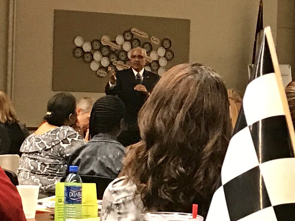 bethhollinger's tweet image. "Focus on opportunities for students, not on their deficits." Superintendent Cavazos, AISD, Instructional Leadership Academy #ILA2017