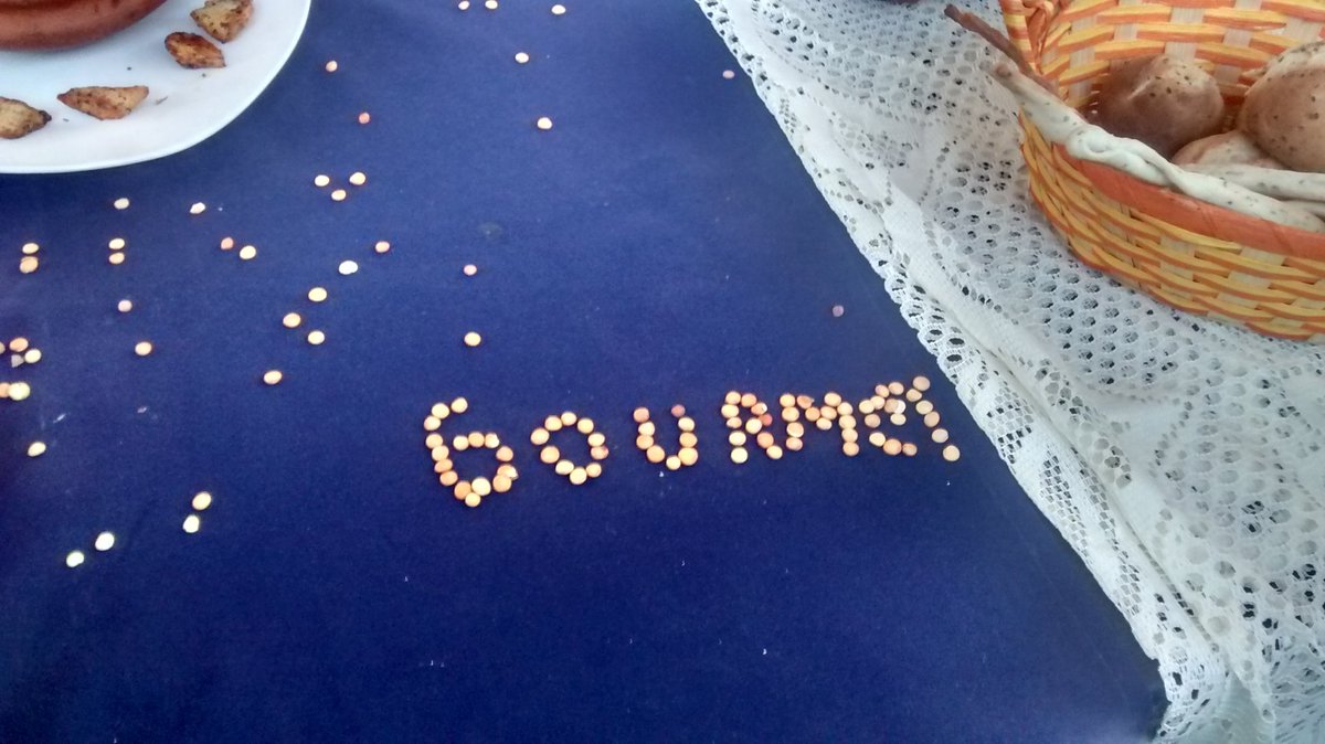 neivirginia's tweet photo. #Conectados a Playones #PoliticasSocioeducativasEnAccion  sábado 29 GOURMET en Esc Ab. Bernabé López Vaqueros. Sumate! https://t.co/D4VZZD89rO