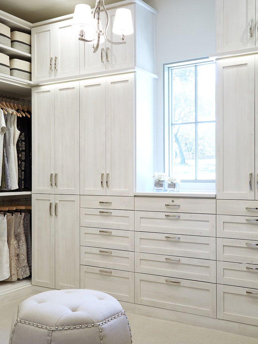 InnovateHomeOrg's tweet photo. A Swoon-Worthy Retreat-Style Master #Closet https://t.co/6btFHAA0y3 #InteriorDesign #Columbus https://t.co/3LK67E8Fg5