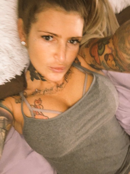 Mornin pervs have a great day !! ❤️❤️ https://t.co/znMwl9FSsX