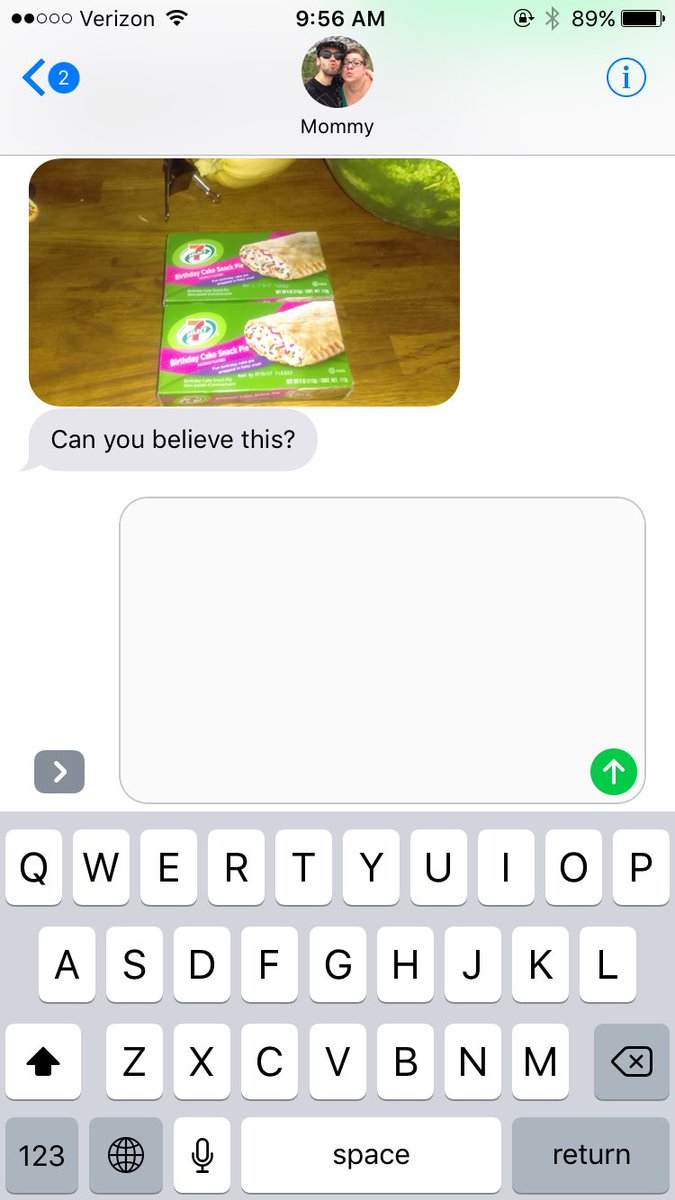 Bryan Dakota on X: Why is my mom sexting me t.co5cD3Xh5aj2  X