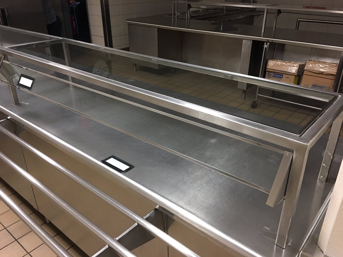 SouthsideElem's tweet photo. Guess what's going here this year for students in grades 3-6? A SALAD BAR!!!! #yummyoptions #tonsofveggies https://t.co/LdnMZUvGde
