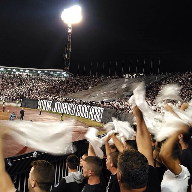 grobarigr70's tweet photo. Partizan-ciganijakos #Grobari #best #fans https://t.co/0L2wkZ1pIm