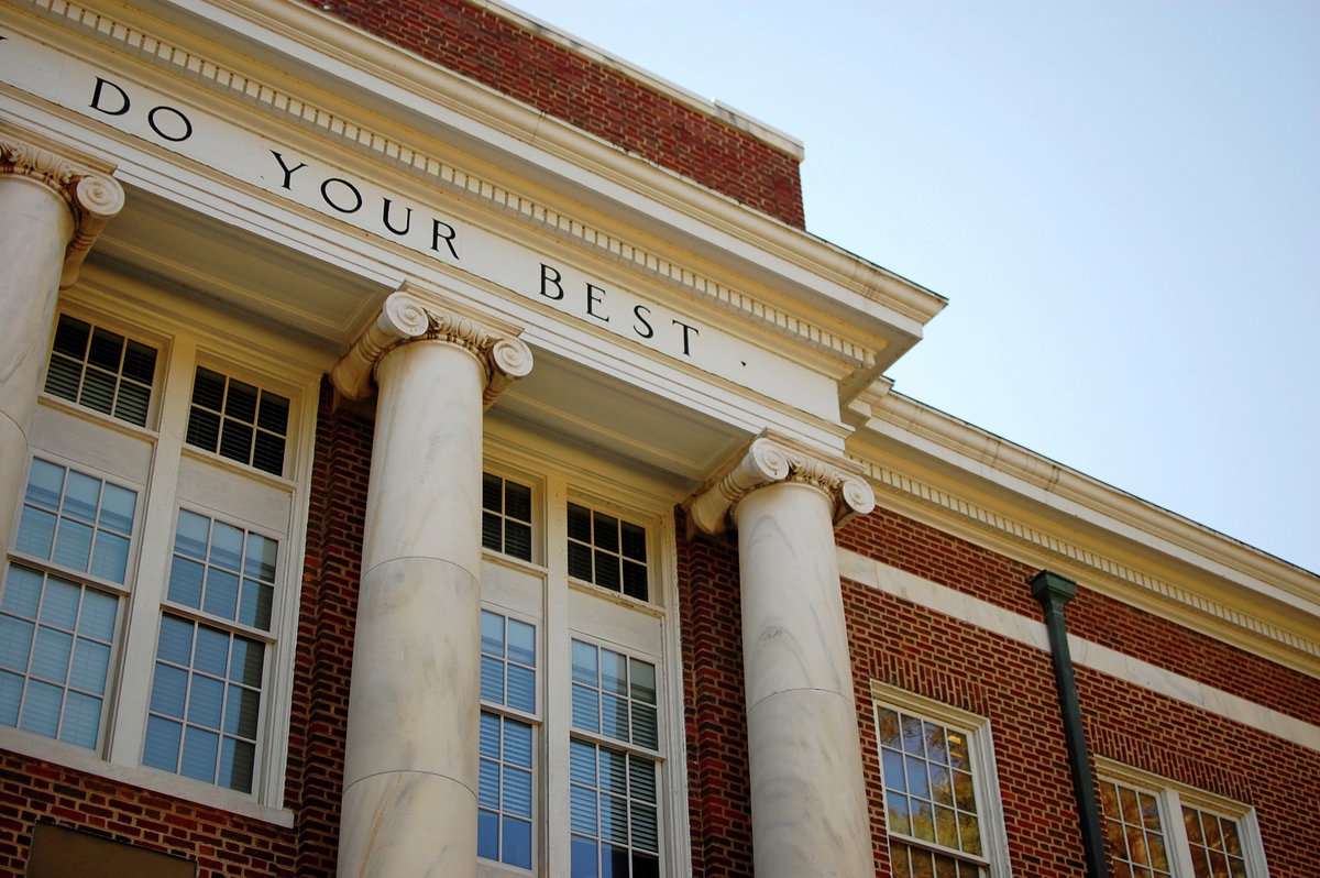 berrycollege's tweet photo. Who knows the rest of this famous saying above the doors at Green Hall? #berrytrivia https://t.co/PU0XH6JLWq