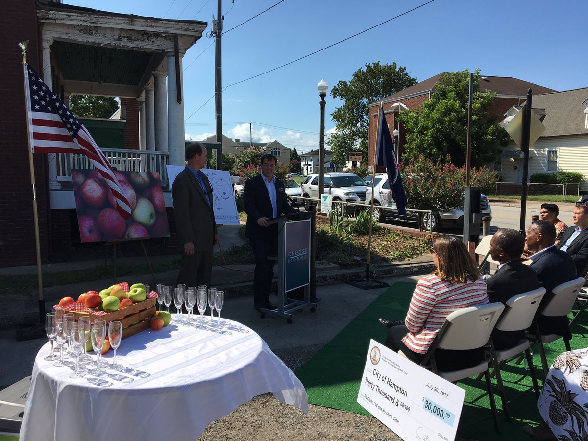 SirYaz's tweet photo. Congratulations to Sly Clyde Cider on the announcement of receiving the Commonwealth’s AFID $30K Grant. We look fwd to your opening! Kudos! https://t.co/yjYn7NLZ1s