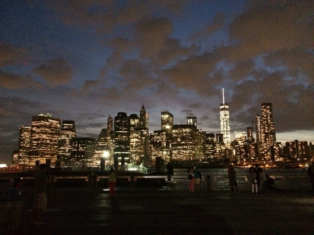 WestDesignNY's tweet photo. Went to Brooklyn last weekend. Be dazzled by the amazing #architecture and fantastic cityscapes of #NYC across the Hudson River. #architect https://t.co/Q7dWlxlNNt