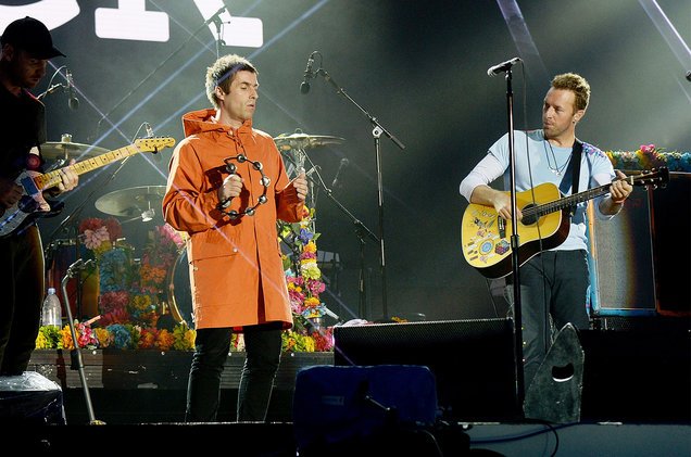 billboard's tweet photo. Liam Gallagher apologizes to Coldplay's Chris Martin, but not to his brother Noel https://t.co/EPJaX2wHgB https://t.co/rPlk80VZ28