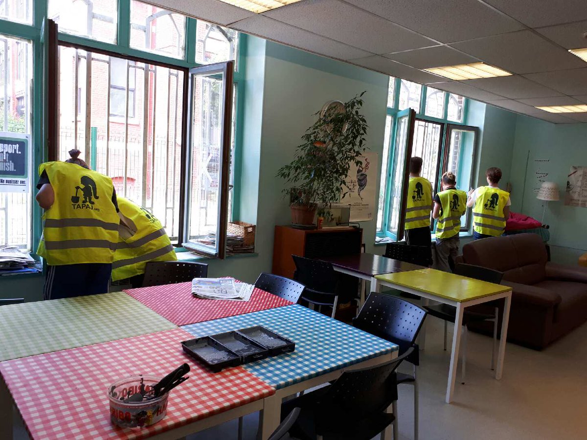 6 Tapajeurs participent à l'embellissement du CAARUD lillois "Ellipse" - La Sauvegarde du Nord. Merci et bon courage ;)