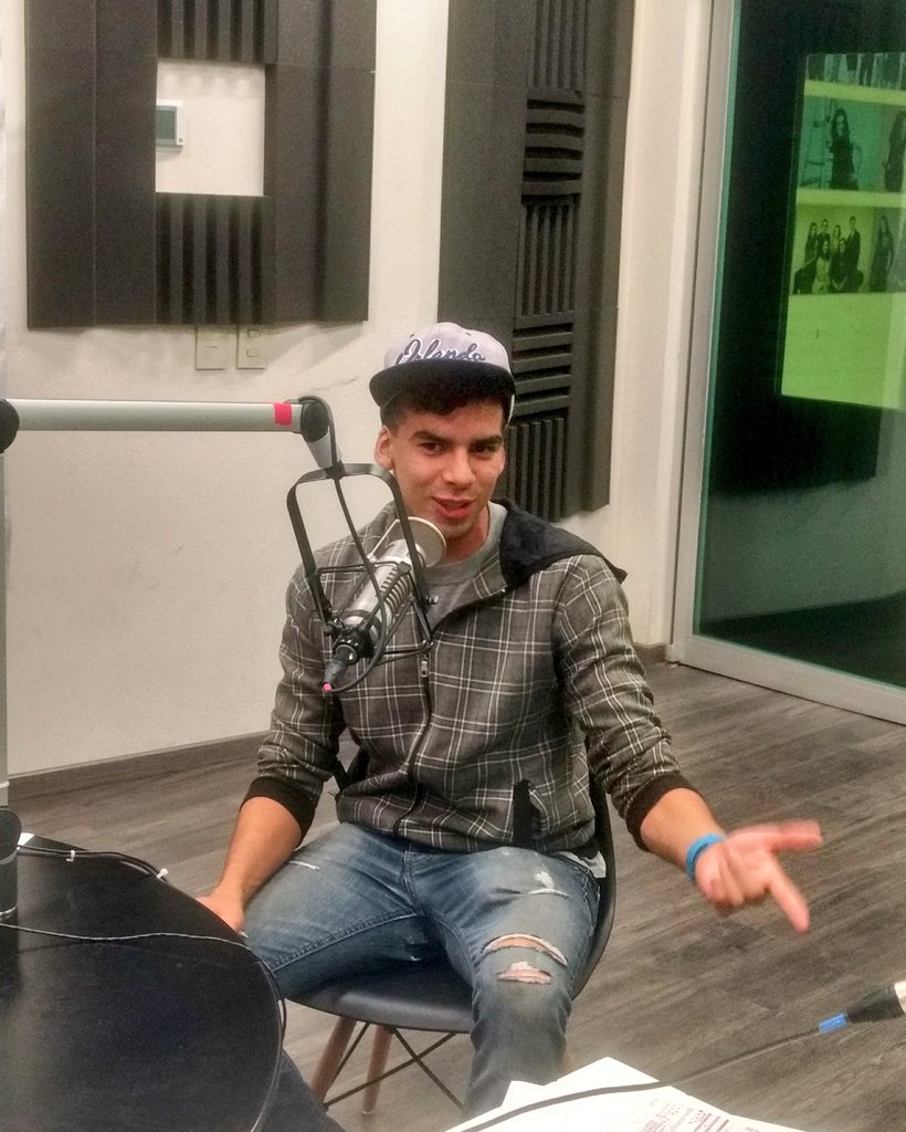 RadioUdeG's tweet photo. .@AgniGlez presenta nueva temporada de la obra teatral "¿Quién mató al duque?" y te invita en @radioseisgrados.

https://t.co/hvSFWSLuuu https://t.co/J6gphHlbTg