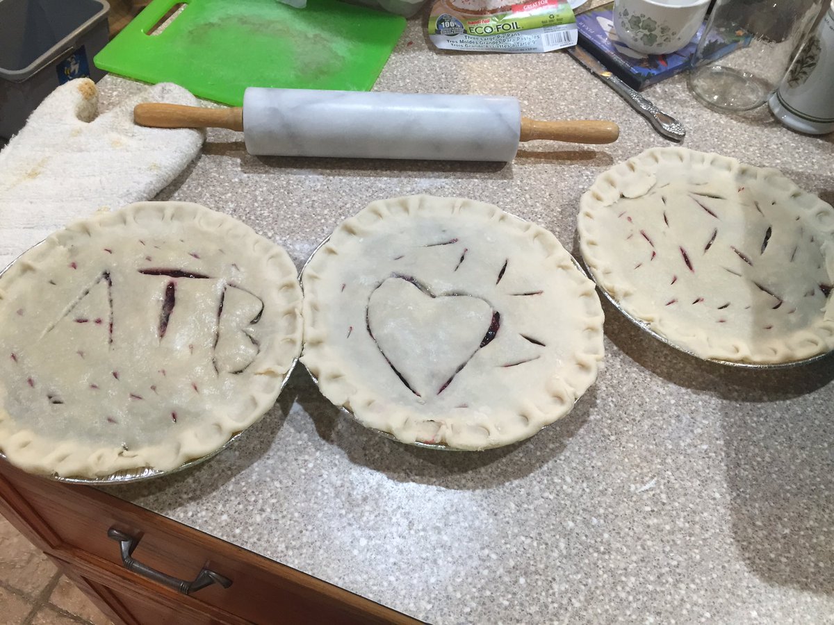 atbthemeadows's tweet photo. Pie for breakfast ATB the meadows style. #ATB happy Wednesday everyone. https://t.co/8hL0f5wQ8X