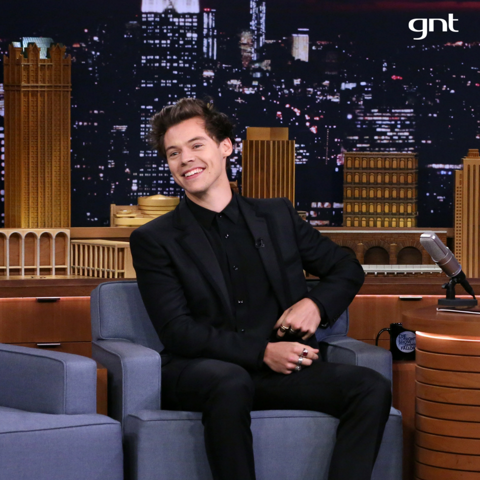 canalgnt's tweet photo. O #JimmyFallonNoGNT recebe à 01h o cantor Harry Styles 😍😍😍 https://t.co/YSVkopGlRs