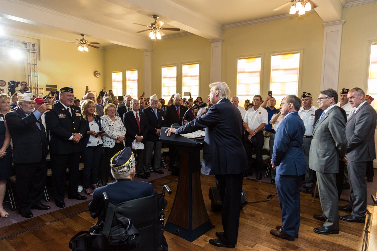 WhiteHouse45's tweet photo. President Trump Salutes American Heroes in Ohio: https://t.co/kdnGpRqdlu https://t.co/ALqxqKcT2z