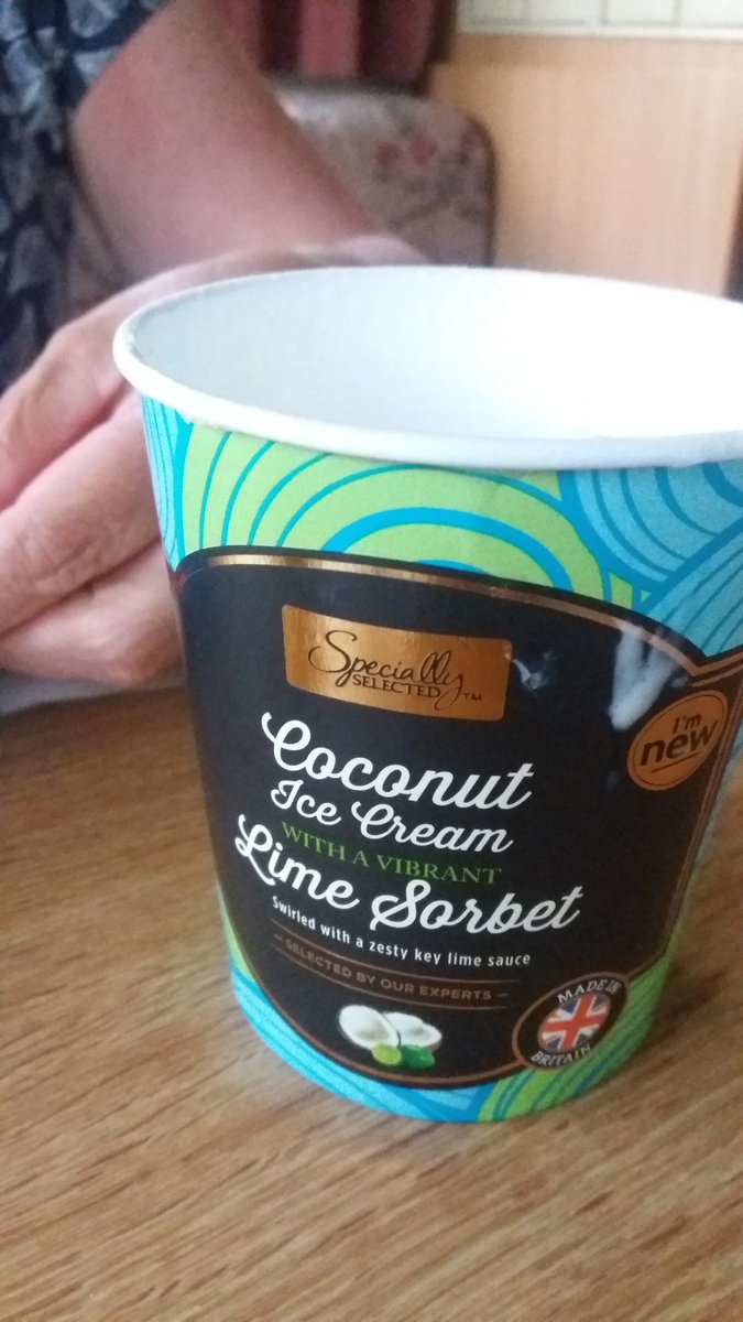 Best ice cream so far this summer #ThankYou <a href="/AldiUK/">Aldi Stores UK</a> . Coconut ice cream with lime sorbet #delicious