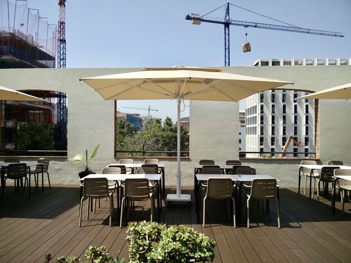 JoinArqInterior's tweet photo. Nuevo #diseñodecafetería y terraza para @UB_IL3 #universitardebarcelona #interiorismo #interioristasbarcelona #interiorismocomercial https://t.co/LhfDRkcoU5