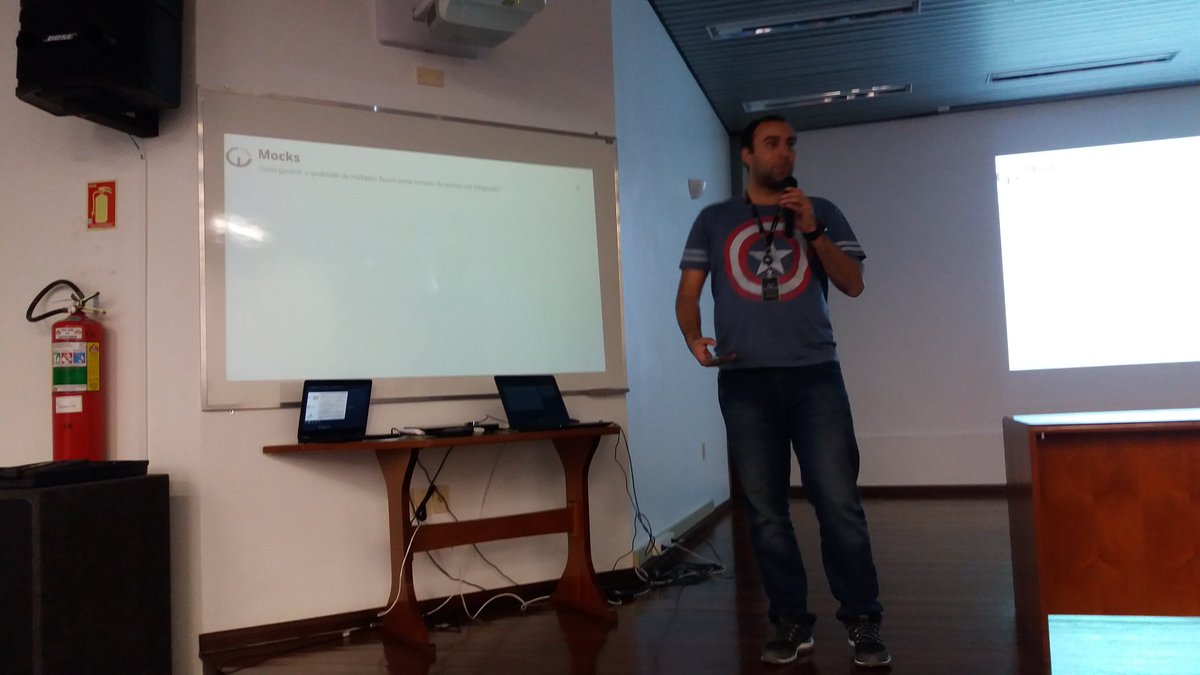 gracielecunha's tweet photo. Virtualização de serviços
#CWITestTalks https://t.co/KLZ8F3INpS
