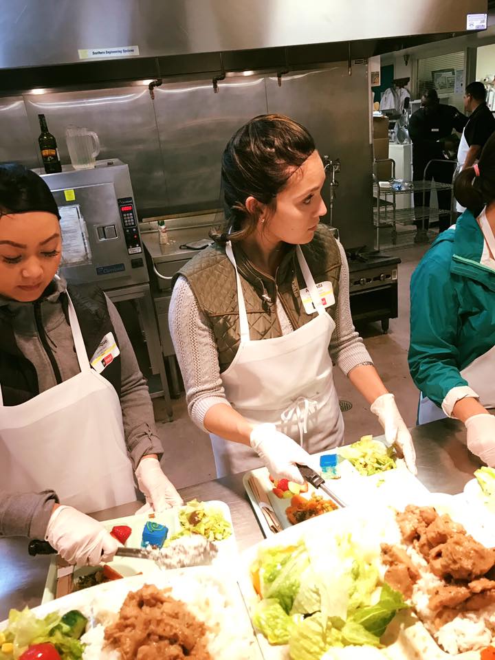 SVNext_'s tweet photo. Tell us about your non-profit! sv next is always looking for the next volunteer project in town! Throwback to serving meals at Cityteam! https://t.co/X7kJvrYI4J