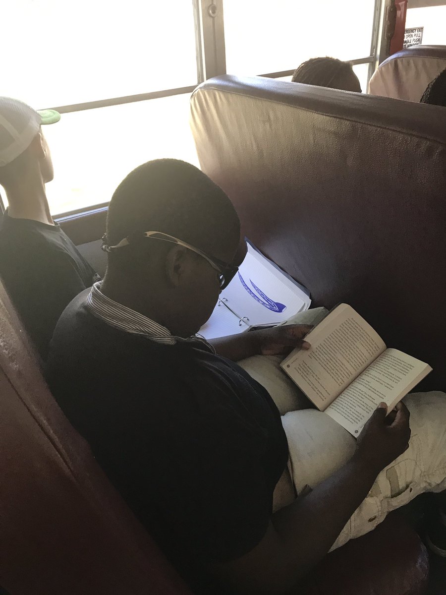 mtvernonsummer's tweet photo. Enjoying a great read 📚#explorenewark #fieldtrip @ELT_Newark @summer_plus @rasjbaraka https://t.co/gkjZyGLhgn